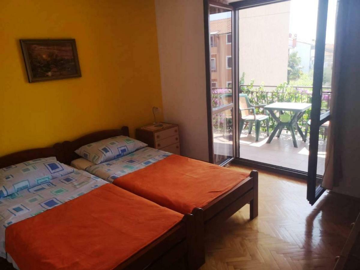 Apartment Anda Rovinj Bagian luar foto