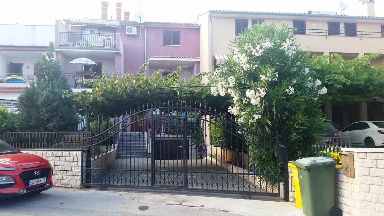 Apartment Anda Rovinj Bagian luar foto