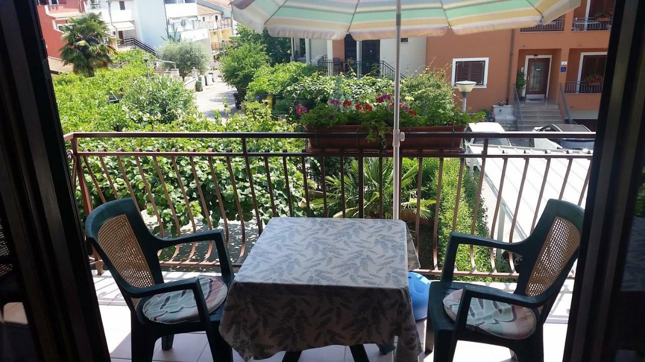 Apartment Anda Rovinj Bagian luar foto
